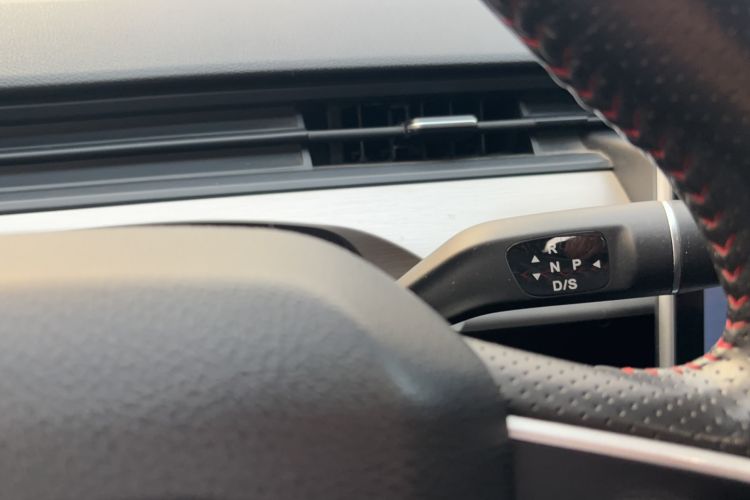Used NETA V 2021 Standard Range Entertainment Version – Upgraded Model Interior 8
