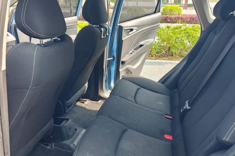 Used NETA V 2021 Standard Range Entertainment Version – Upgraded Model Interior 9