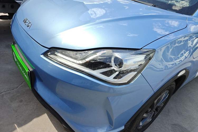 Used NETA V 2021 Standard Range Entertainment Version – Upgraded Model Left Front Headlight