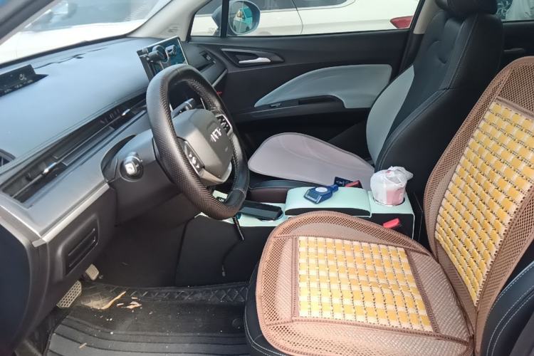 Used NETA V 2021 Long-Range Entertainment Edition Left Front Seat