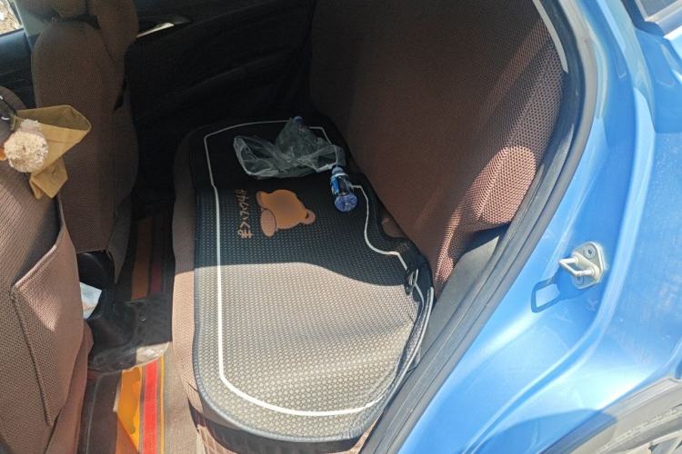 Used NETA V 2021 Standard Range Entertainment Edition Left Rear Seat