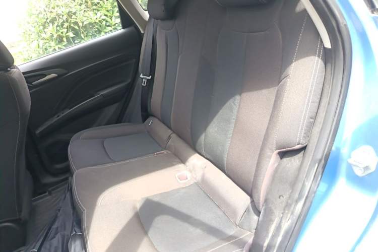 Used NETA V 2021 Standard Range Entertainment Edition Left Rear Seat