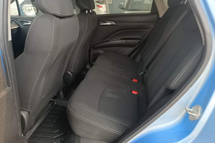 Used NETA V 2021 Standard Range Entertainment Version – Upgraded Model Left Rear Seat