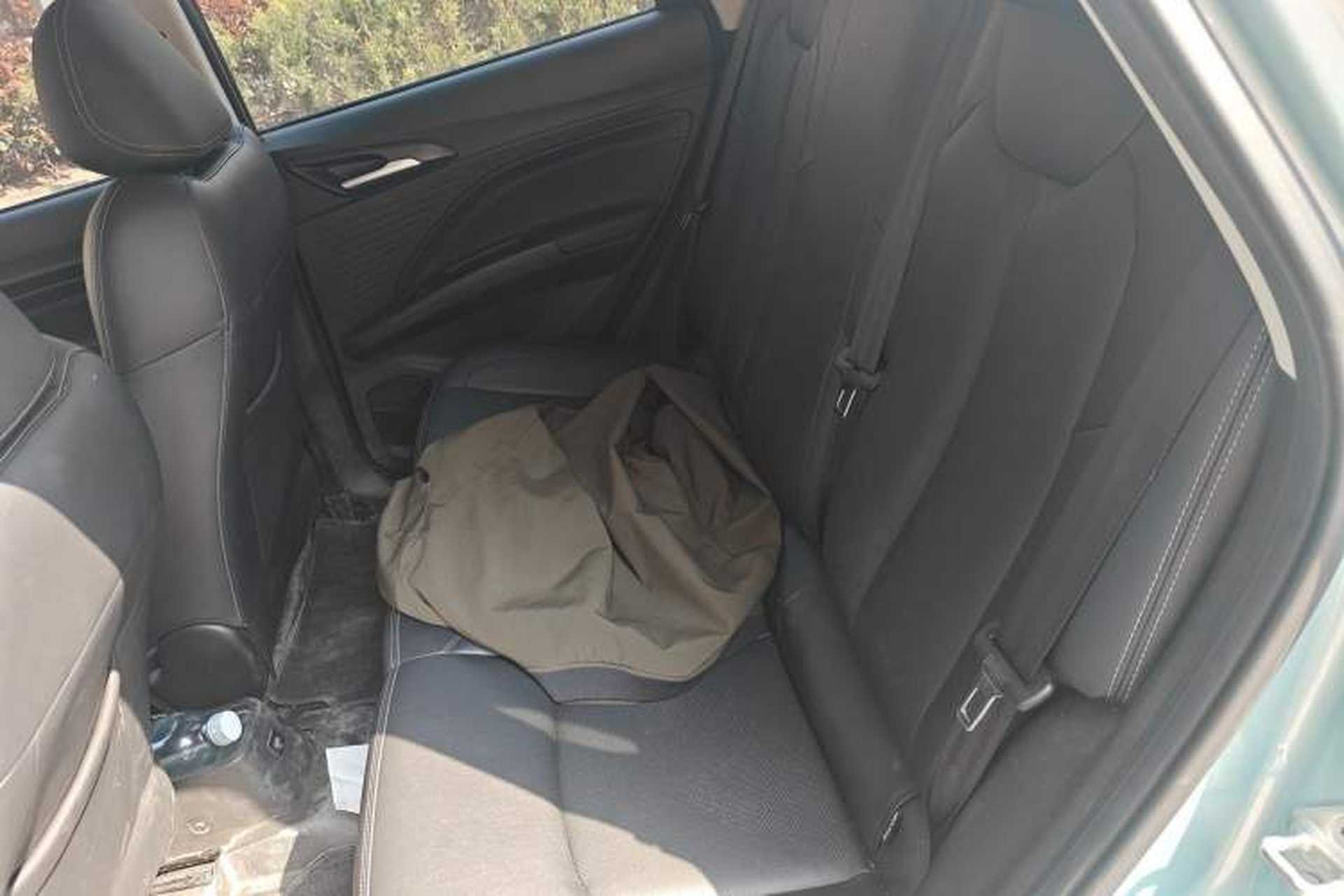 Used NETA V 2021 Long-Range Entertainment Edition Upgrade Model Left Rear Seat