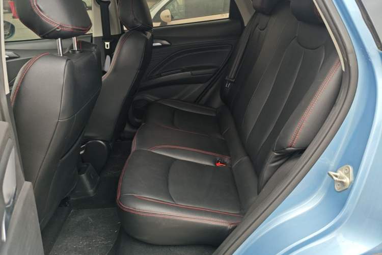 Used NETA V 2021 Standard Range Entertainment Edition Left Rear Seat