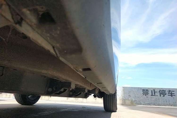 Used NETA V 2021 Standard Range Entertainment Version – Upgraded Model Left Side Sill