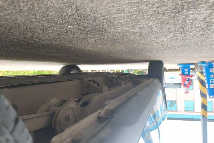Used NETA V 2021 Standard Range Entertainment Version – Upgraded Model Left Side Sill