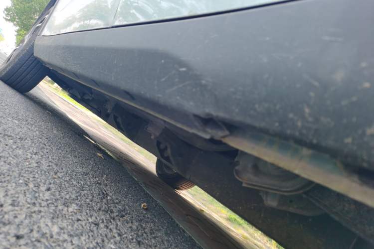 Used NETA V 2021 Long-Range Entertainment Edition Upgrade Model Left Side Sill