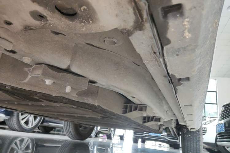 Used NETA V 2021 Standard Range Entertainment Edition Left Side Sill