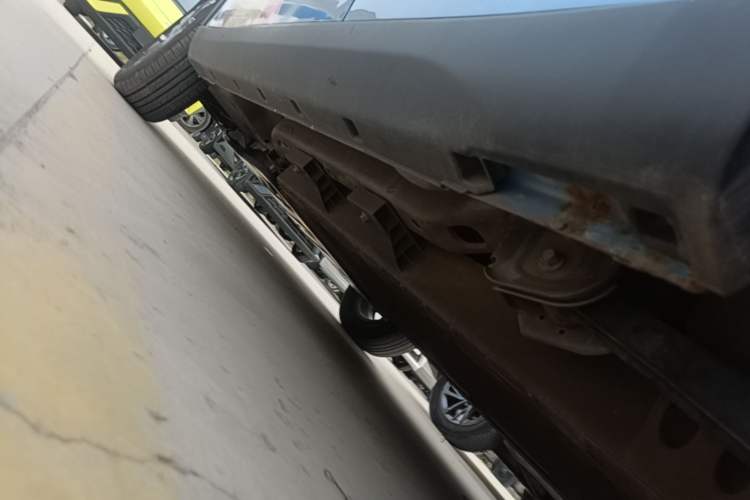 Used NETA V 2021 Standard Range Entertainment Version – Upgraded Model Left Side Sill