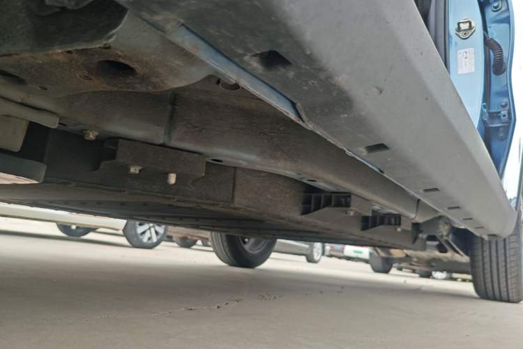 Used NETA V 2021 Standard Range Entertainment Edition Left Side Sill