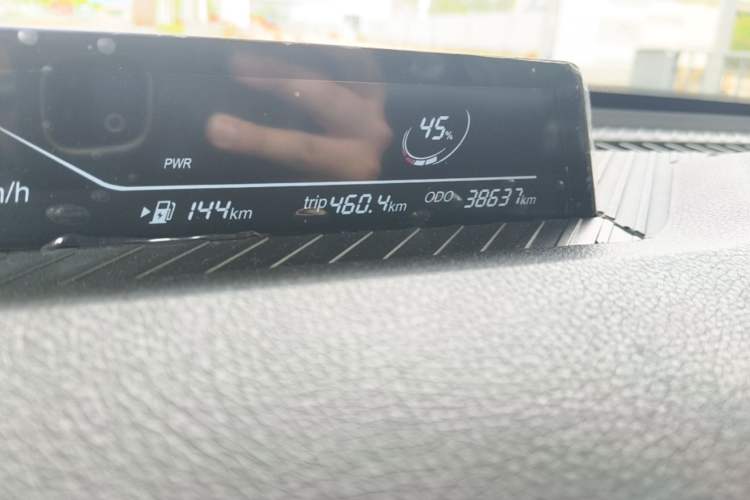 Used NETA V 2021 Standard Range Version Odometer Close Up