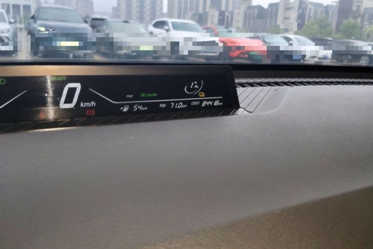 Used NETA V 2021 Standard Range Entertainment Version – Upgraded Model Odometer Close Up