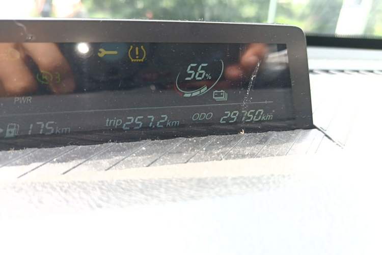 Used NETA V 2021 Standard Range Entertainment Edition Odometer Close Up