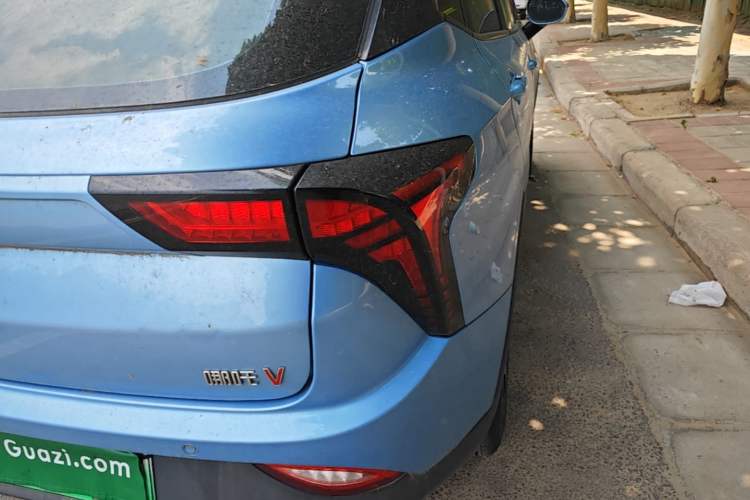 Used NETA V 2021 Long-Range Entertainment Edition Upgrade Model Right Rear Taillight