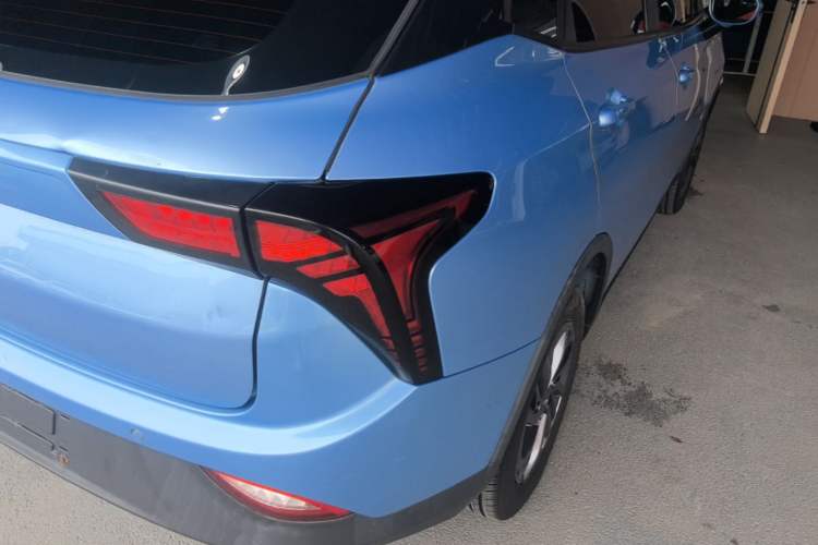 Used NETA V 2021 Standard Range Entertainment Version – Upgraded Model Right Rear Taillight