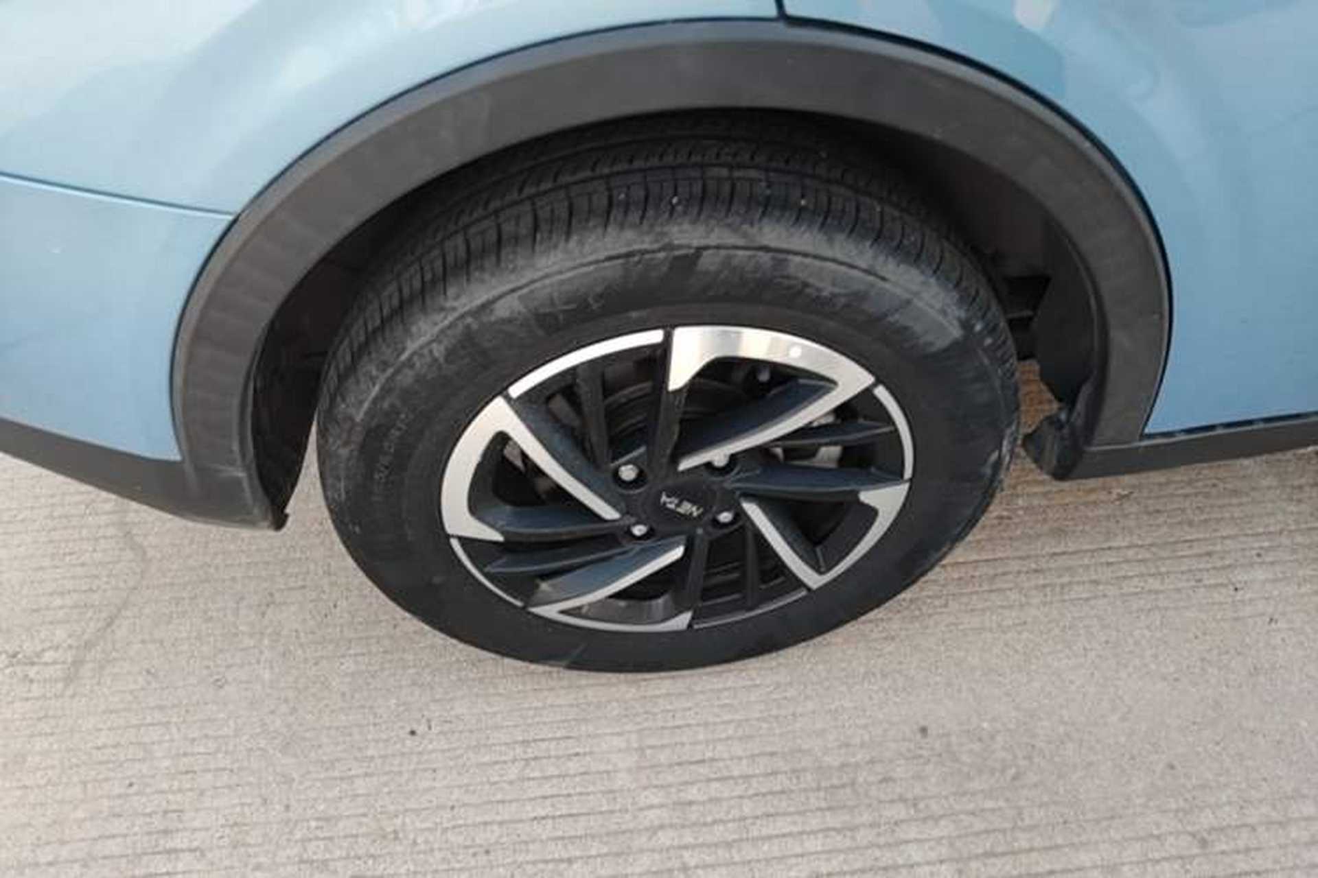Used NETA V 2021 Long-Range Entertainment Edition Upgrade Model Right Rear Wheel Hub