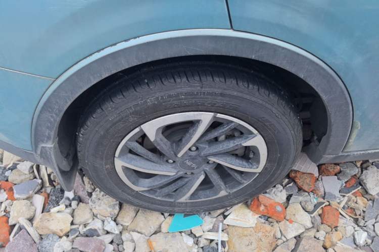 Used NETA V 2021 Long-Range Entertainment Edition Upgrade Model Right Rear Wheel Hub