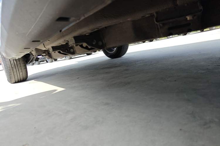 Used NETA V 2021 Standard Range Entertainment Version – Upgraded Model Right Side Sill