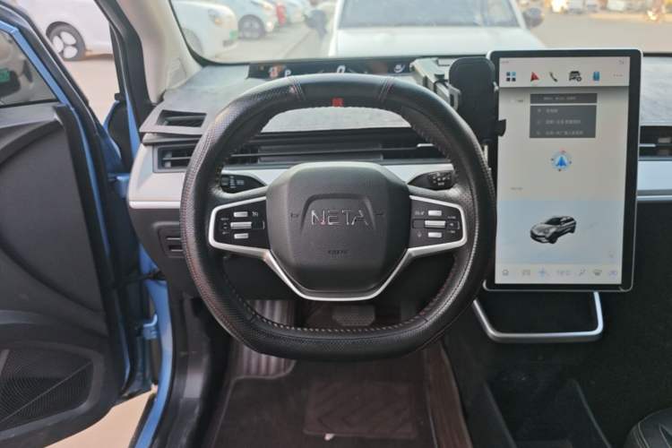 Used NETA V 2021 Long-Range Entertainment Edition Upgrade Model Steering Wheel