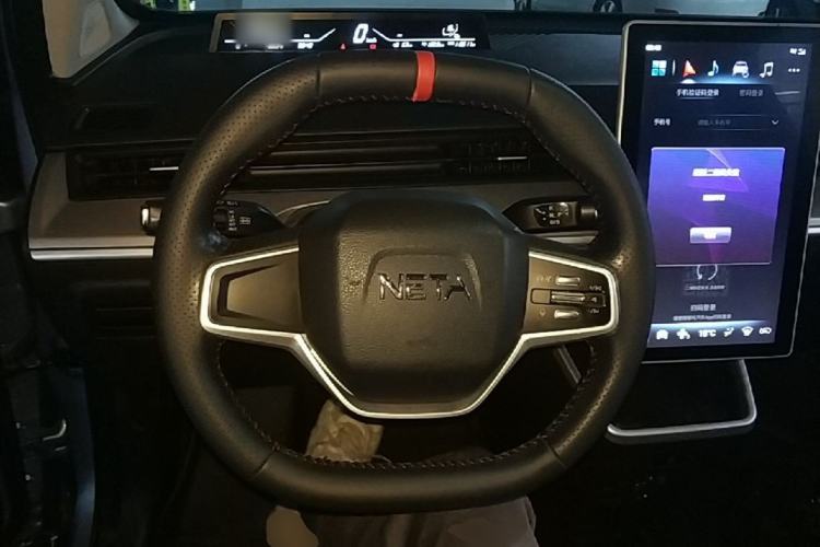 Used NETA V 2021 Standard Range Entertainment Version – Upgraded Model Steering Wheel
