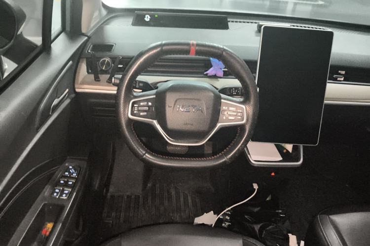 Used NETA V 2021 Long-Range Entertainment Edition Upgrade Model Steering Wheel