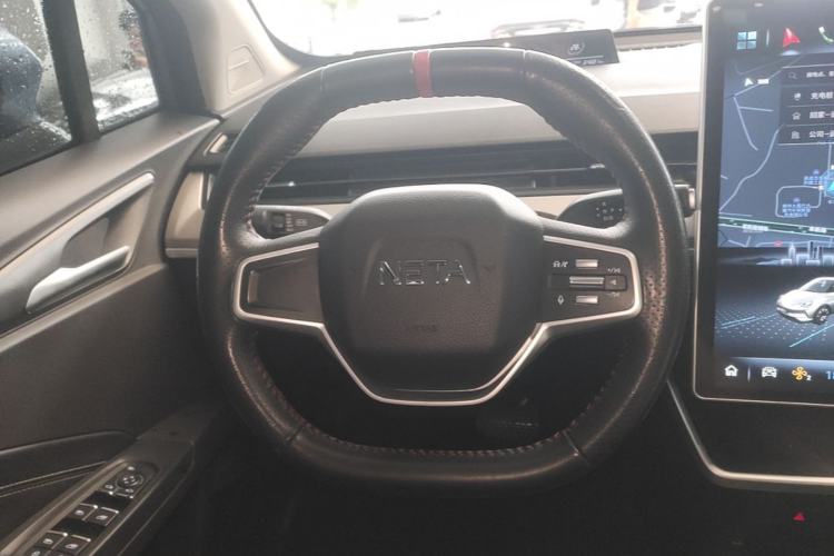 Used NETA V 2021 Standard Range Entertainment Version – Upgraded Model Steering Wheel