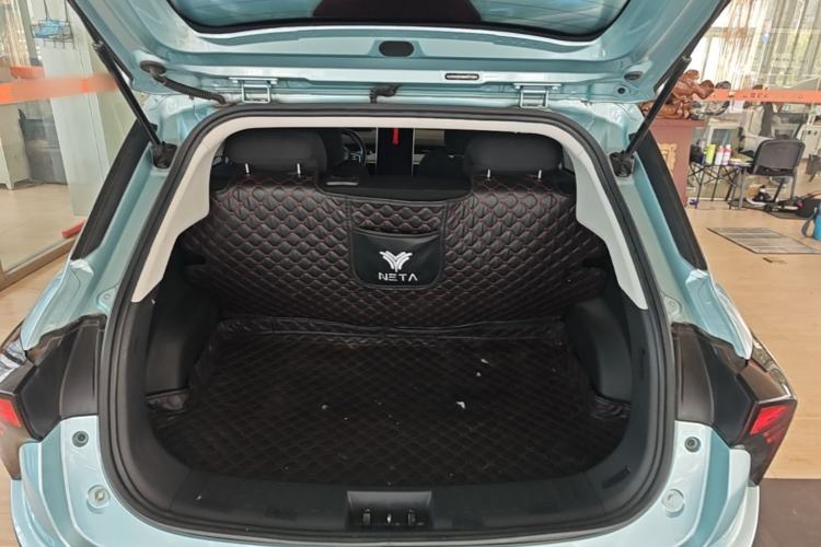 Used NETA V 2021 Standard Range Entertainment Version – Upgraded Model Trunk
