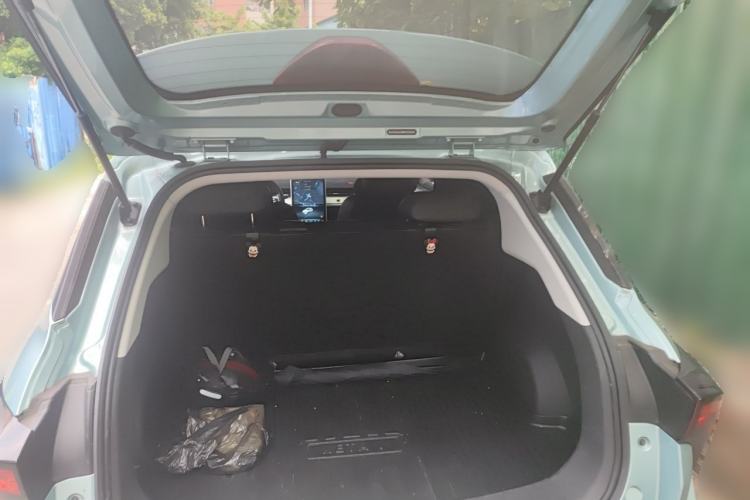 Used NETA V 2021 Long-Range Entertainment Edition Upgrade Model Trunk
