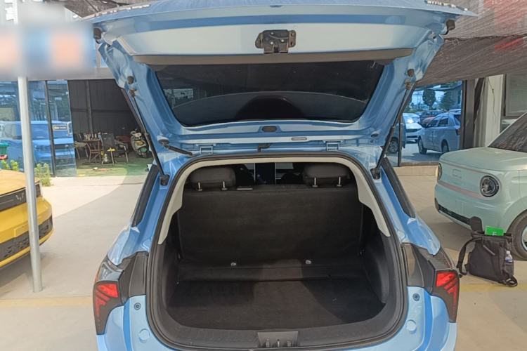 Used NETA V 2021 Standard Range Entertainment Version – Upgraded Model Trunk