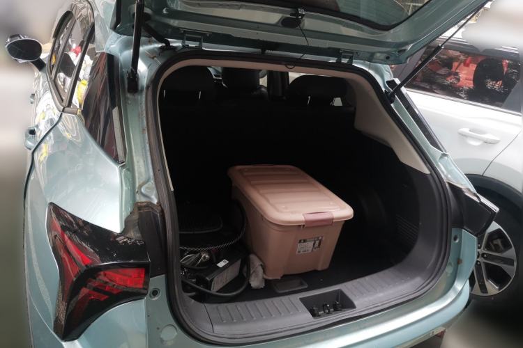 Used NETA V 2021 Long-Range Smart Edition Upgrade Model Trunk