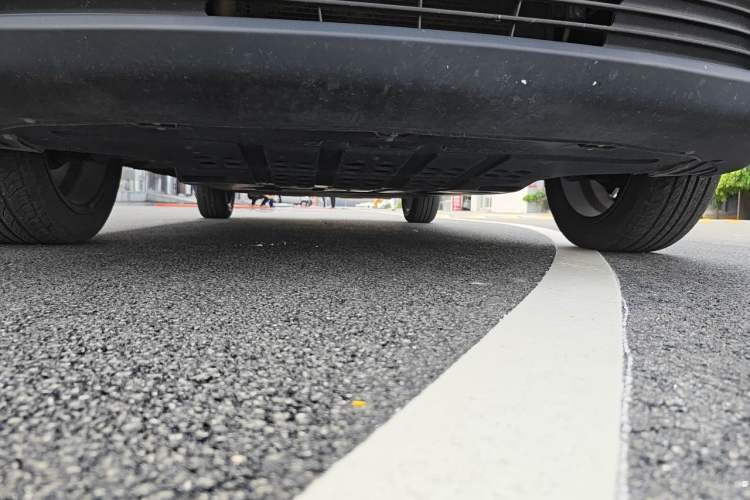 Used NETA V 2021 Witch Edition Chassis Front