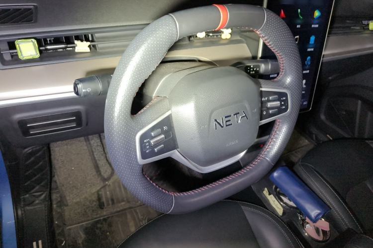 Used NETA V 2021 Long-Range Entertainment Edition Upgrade Model Steering Wheel