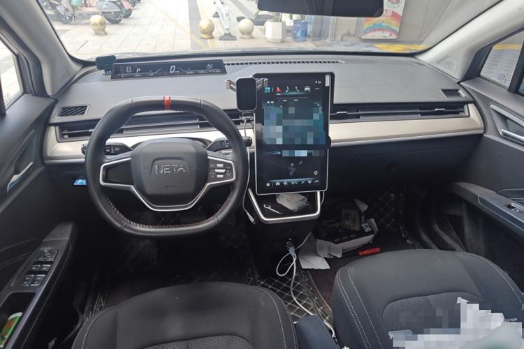 Used NETA V 2021 Standard Range Entertainment Version – Upgraded Model Center Console