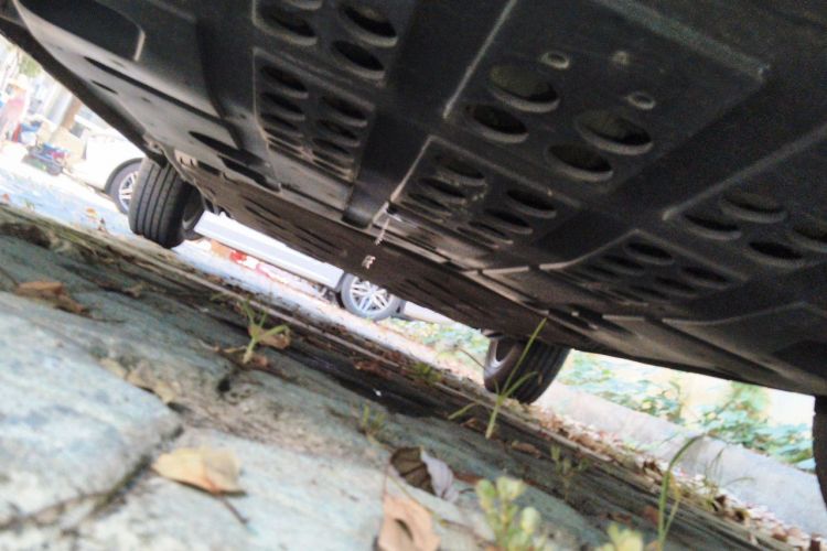 Used NETA V 2021 Standard Range Entertainment Version – Upgraded Model Chassis Front