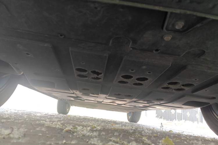 Used NETA V 2021 Standard Range Entertainment Version – Upgraded Model Chassis Front