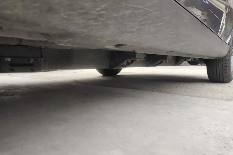Used NETA V 2021 Standard Range Entertainment Edition Chassis Front Left
