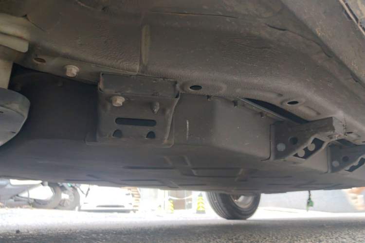 Used NETA V 2021 Standard Range Entertainment Version – Upgraded Model Chassis Front Left