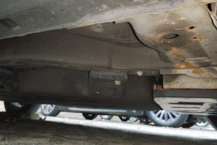 Used NETA V 2021 Standard Range Entertainment Version – Upgraded Model Chassis Front Right