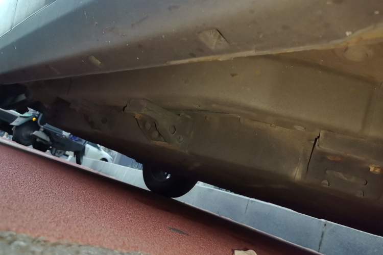 Used NETA V 2021 Standard Range Entertainment Edition Chassis Front Right