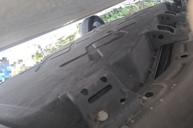 Used NETA V 2021 Standard Range Entertainment Version – Upgraded Model Chassis Front Right