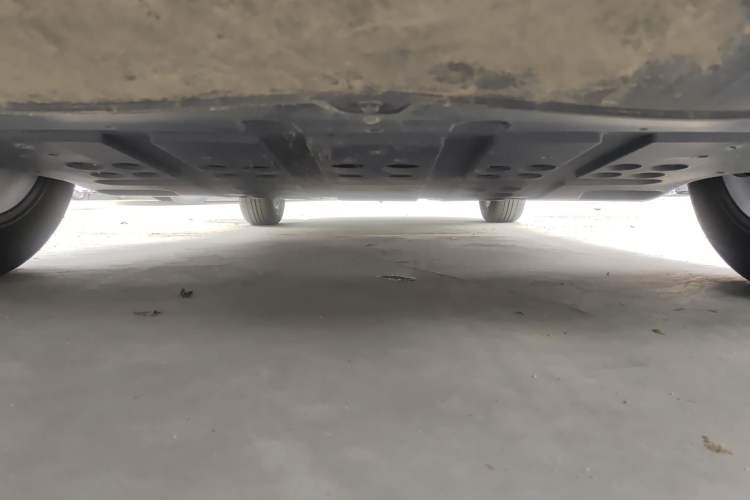 Used NETA V 2021 Standard Range Entertainment Edition Chassis Front