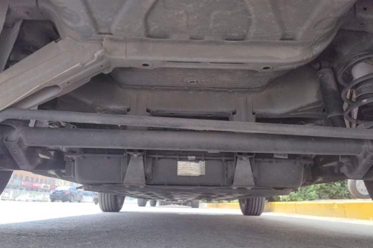 Used NETA V 2021 Long-Range Entertainment Edition Upgrade Model Chassis Rear