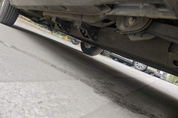 Used NETA V 2021 Standard Range Entertainment Version – Upgraded Model Chassis Rear Left