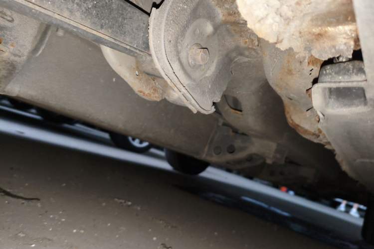 Used NETA V 2021 Standard Range Entertainment Version – Upgraded Model Chassis Rear Right