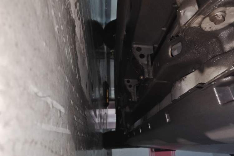 Used NETA V 2021 Long-Range Entertainment Edition Chassis Rear Right
