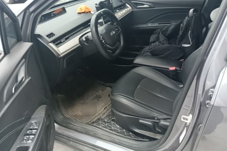 Used NETA V 2021 Long-Range Entertainment Edition Driver Seat