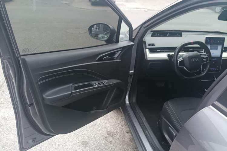 Used NETA V 2021 Standard Range Version Driver Seat