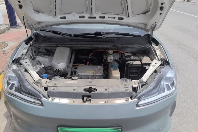 Used NETA V 2021 Long-Range Entertainment Edition Upgrade Model Engine Bay