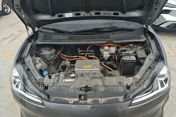 Used NETA V 2021 Long-Range Entertainment Edition Upgrade Model Engine Bay